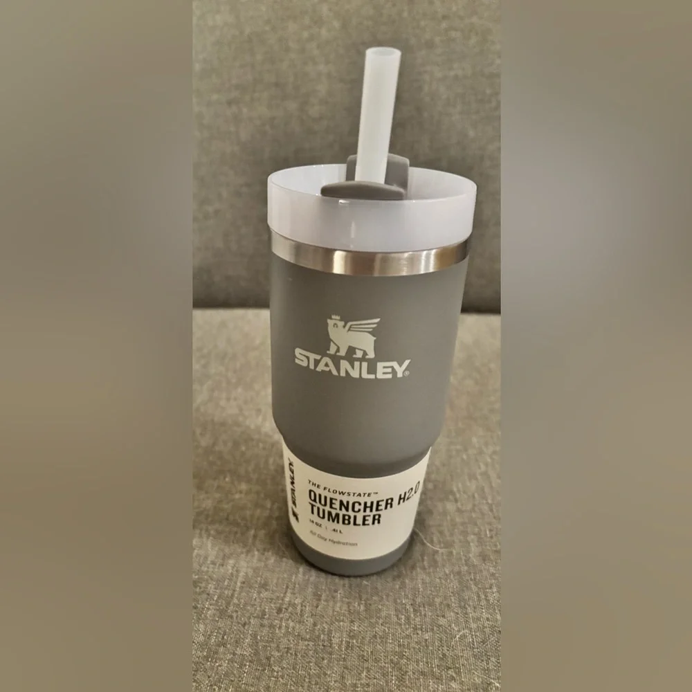 New! 14oz Stanley Matte Gray Insulated Tumbler with Straw - Picture 4 of 4